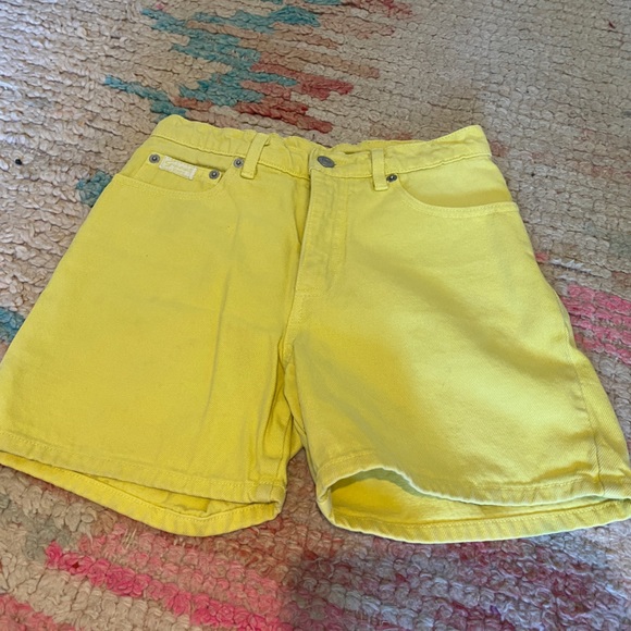 Guess shorts - Picture 1 of 4